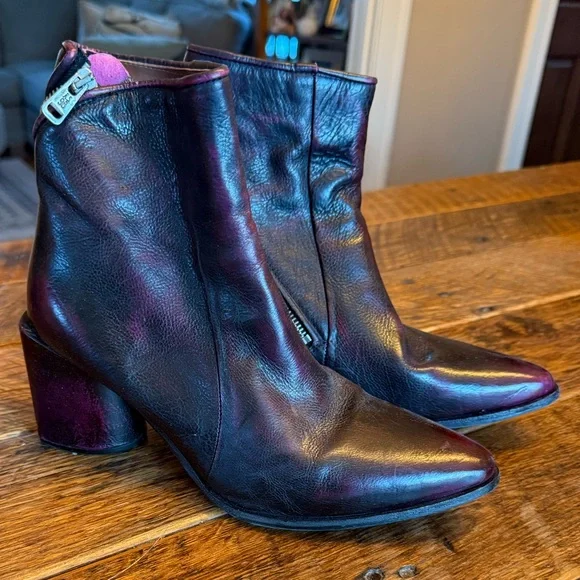 Rock n Roll - Stylish Black with Magenta Highlights Leather Ankle Boots by AS98 - Picture 2 of 7